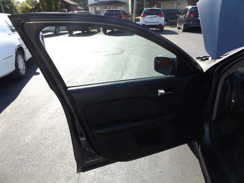 Used 2012 Ford Fusion SE image 17
