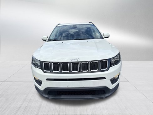 Used 2018 Jeep Compass Latitude w/ Popular Equipment Group image 2