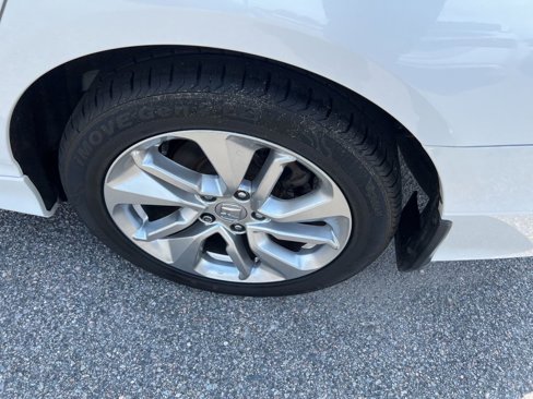 Used 2018 Honda Accord LX image 29
