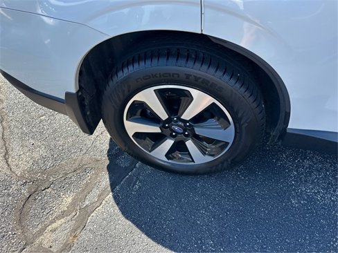 Used 2017 Subaru Forester 2.5i Limited image 13