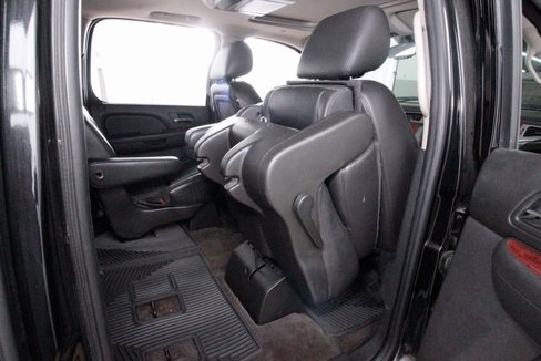 Used 2011 Chevrolet Suburban LTZ image 45