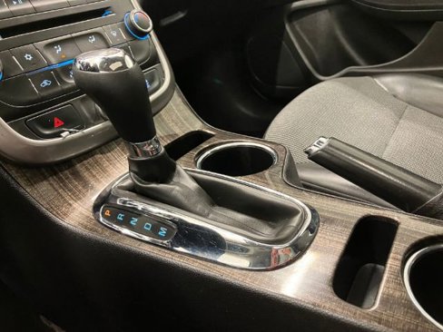 Used 2015 Chevrolet Malibu LT w/ Power Convenience Package image 35