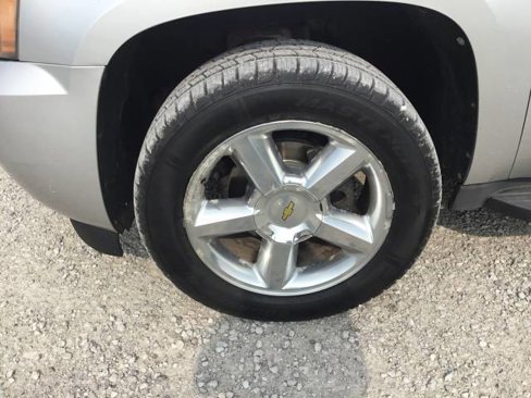 Used 2011 Chevrolet Avalanche LS image 9
