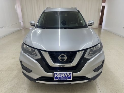 Used 2019 Nissan Rogue SV image 8