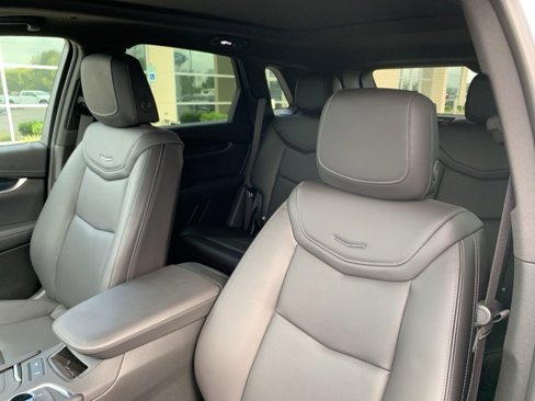 Used 2022 Cadillac XT5 Premium Luxury image 11