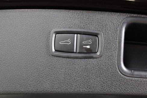 Used 2023 Porsche Macan S image 18