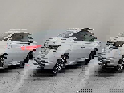 Used 2024 Nissan Altima 2.5 SV image 4