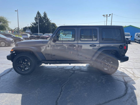 Used 2022 Jeep Wrangler Unlimited Sport image 8