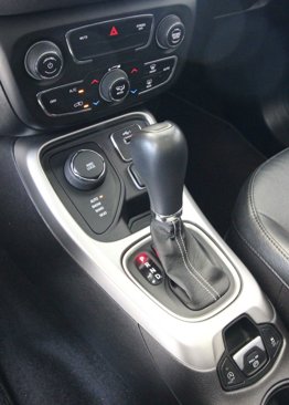 Used 2021 Jeep Compass 80th Special Edition w/ Sun and Sound Group image 27