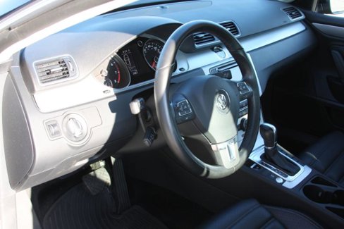 Used 2016 Volkswagen CC Sport image 24