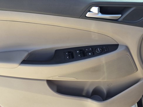 Certified 2021 Hyundai Tucson SEL w/ Cargo Package image 15