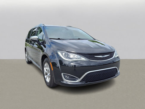 Used 2020 Chrysler Pacifica Limited image 2