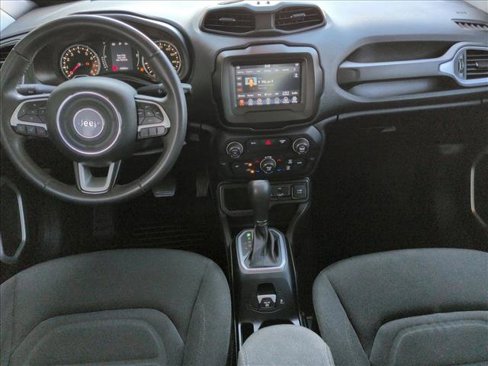 Used 2020 Jeep Renegade Latitude image 17