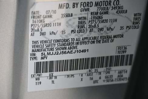 Used 2010 Lincoln Navigator 4WD image 26