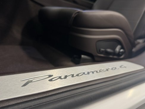 New 2025 Porsche Panamera 4 image 17
