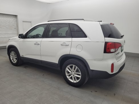 Used 2015 Kia Sorento LX image 3