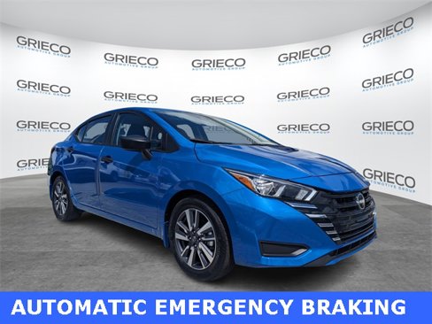 Used 2023 Nissan Versa S w/ S Plus Package image 1