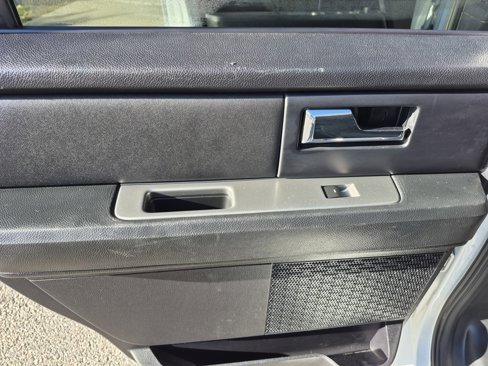 Used 2017 Ford Expedition XL w/ Equipment Group 101A image 15
