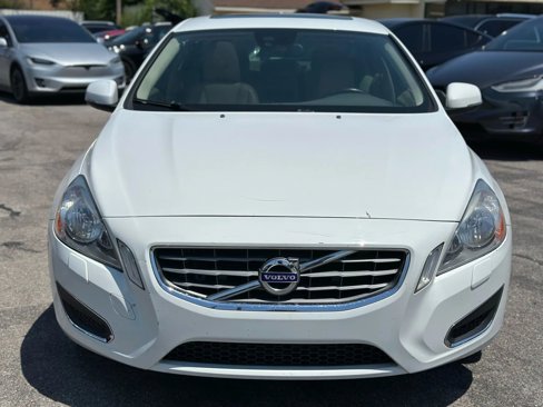 Used 2013 Volvo S60 T5 image 3