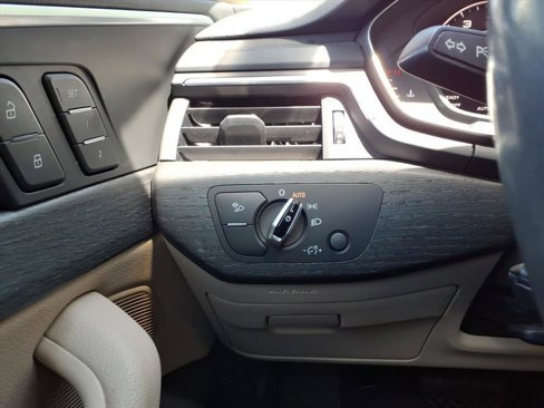Used 2018 Audi A4 2.0T allroad Premium Plus image 12