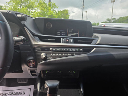 Used 2021 Lexus ES 350 w/ Premium Package image 17