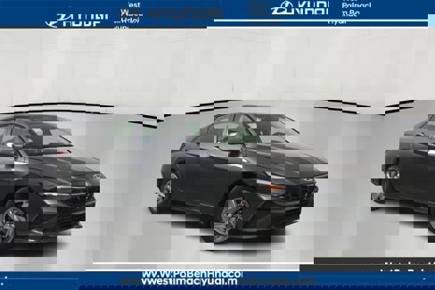 New 2025 Hyundai Elantra SE image 1