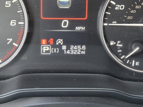 Used 2024 Subaru Crosstrek 2.0i Premium image 16