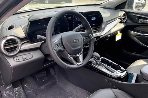 New 2025 Chevrolet Trax ACTIV w/ Driver Confidence Package image 9