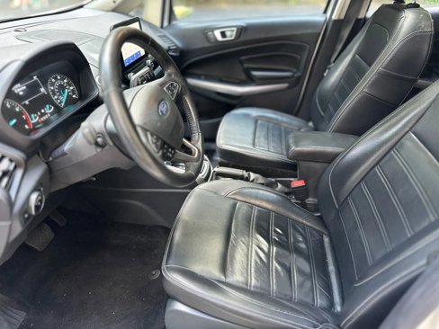 Used 2020 Ford EcoSport Titanium image 9