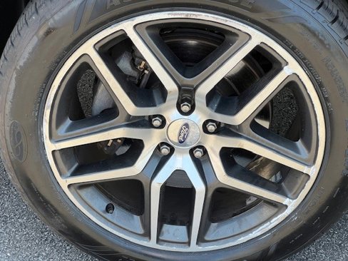 Used 2017 Ford Explorer Sport image 12