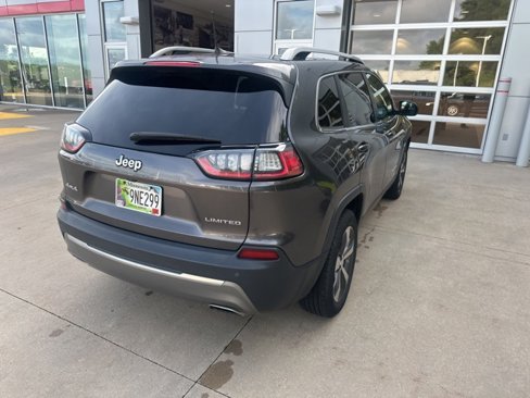 Used 2020 Jeep Cherokee Limited image 10