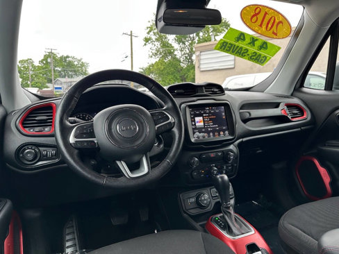 Used 2018 Jeep Renegade Trailhawk w/ UConnect 8.4 Nav Group image 13