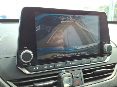 Used 2022 Nissan Altima 2.5 SV image 23