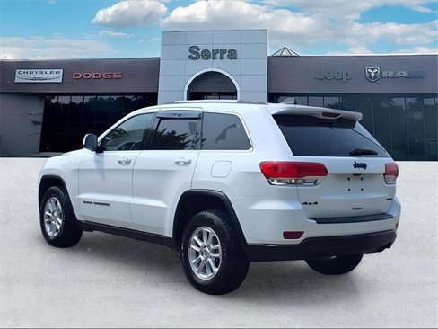 Used 2018 Jeep Grand Cherokee Laredo image 4