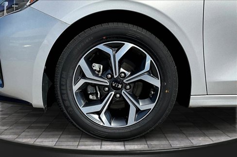 Used 2019 Kia Forte LXS image 21