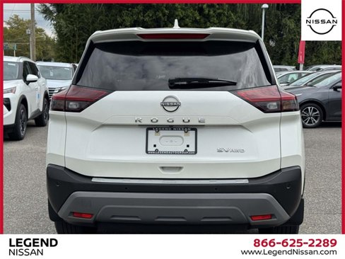 Certified 2022 Nissan Rogue SV image 9