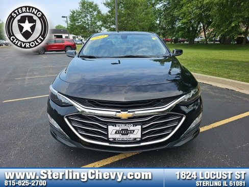 Used 2022 Chevrolet Malibu LT image 2