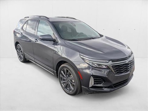 Used 2022 Chevrolet Equinox RS w/ RS Leather Package image 3