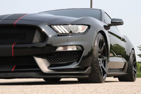 Used 2018 Ford Mustang Shelby GT350R w/ GT350R Equipment Group 920A image 11