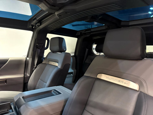 Used 2024 GMC Hummer EV 3X w/ LPO, Illumination Package image 19
