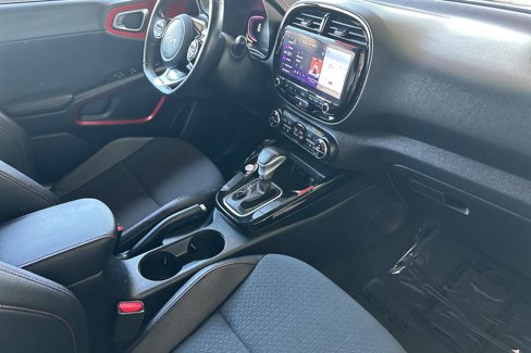 Used 2023 Kia Soul GT-Line image 19