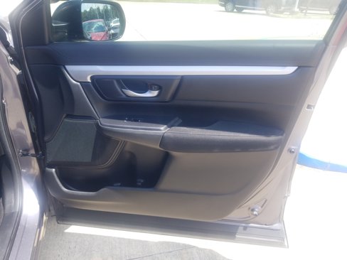 Used 2019 Honda CR-V LX image 16