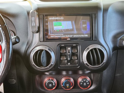 Used 2012 Jeep Wrangler Unlimited Sport image 19