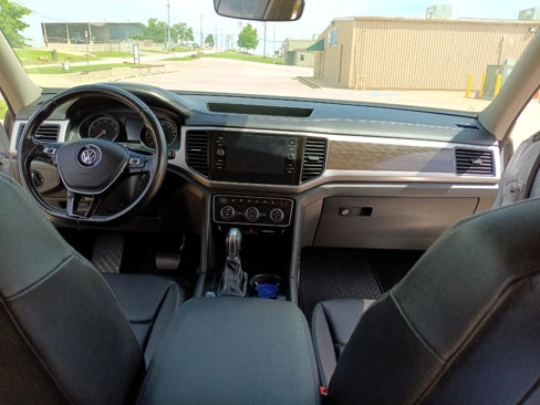 Used 2018 Volkswagen Atlas SEL image 19