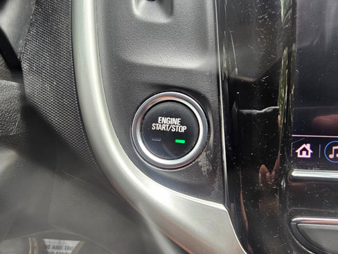 Used 2020 Chevrolet Sonic LT w/ Convenience Package image 40