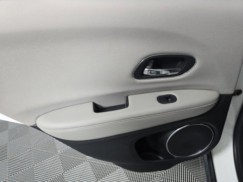 Used 2016 Honda HR-V EX image 41