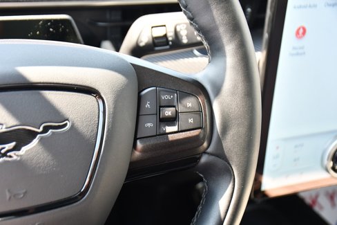 Used 2021 Ford Mustang Mach-E Premium image 31