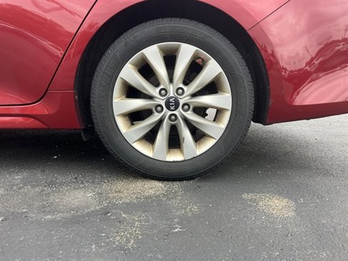 Used 2018 Kia Optima S image 5