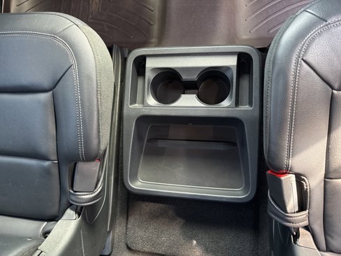 Used 2020 Ford Explorer XLT w/ Equipment Group 202A image 31