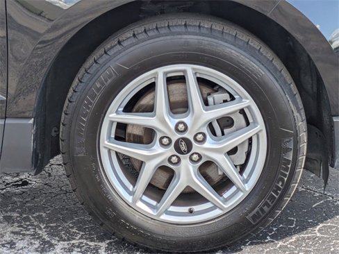 Used 2024 Ford Edge SEL image 13
